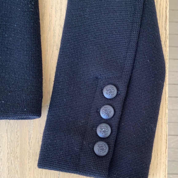 Line Blazer - Picture 3 of 4